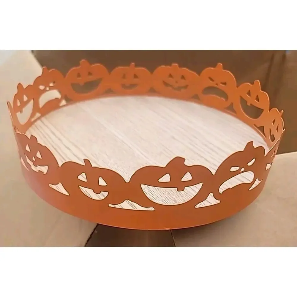 New 2022 Target Bullseye Playground Halloween Tray Orange Pumpkins Free Shipping